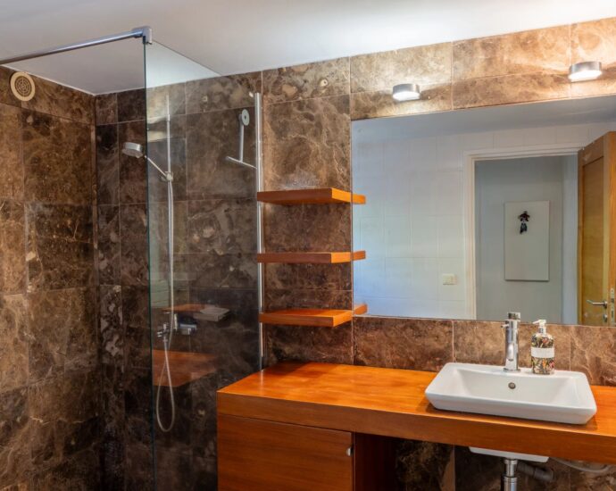 Porto-Vecchio, Palombaggia, 4 Bedroom Villa with Pool, Sea View and Close to the Beach