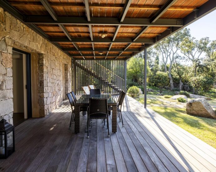 Porto-Vecchio, Domaine de Cala Rossa, villa 8 bedrooms, pool and close to the beach