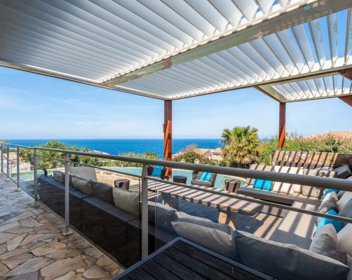 Lumio, villa, 7 bedrooms, sea view, walking distnce to the beach