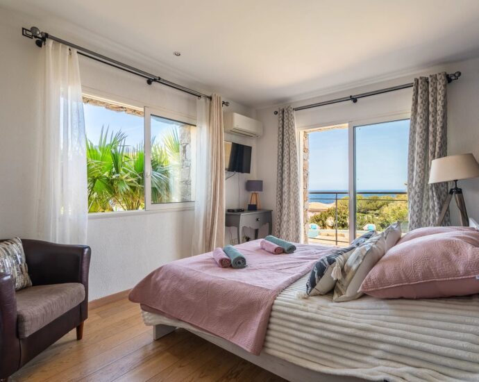 Lumio, villa, 7 bedrooms, sea view, walking distnce to the beach