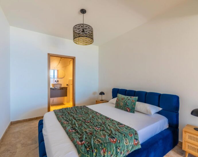 L&rsquo;Île Rousse, Villa vue mer panoramique, 6 chambres, Piscine extérieur, Piscine intérieure, Sauna, Cinéma, proche plage