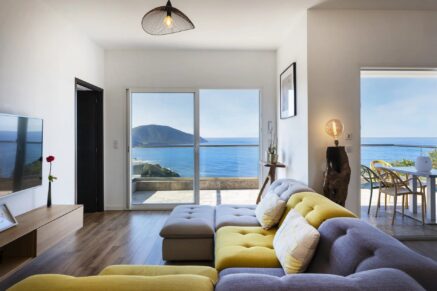Exclusivité, Costa di Villanova, Villa contemporaine vue mer panoramique, 6 chambres, 2 appartements indépendants, piscine, proche plages et Ajaccio