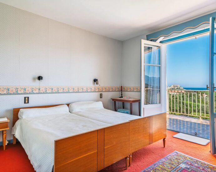 Calvi, Villa, 4 Bedrooms, Sea View, Swimming Pool, Close to the Beach