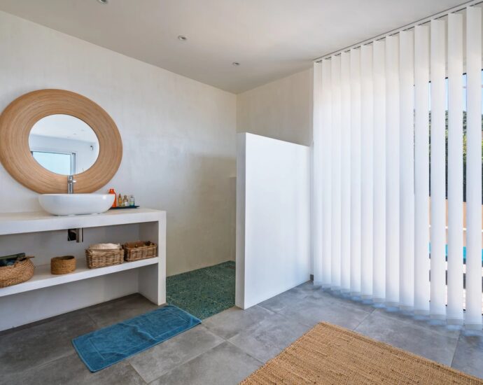 Corbara, villa 4 chambres, piscine à débordement, vue mer imprenable, proche plage