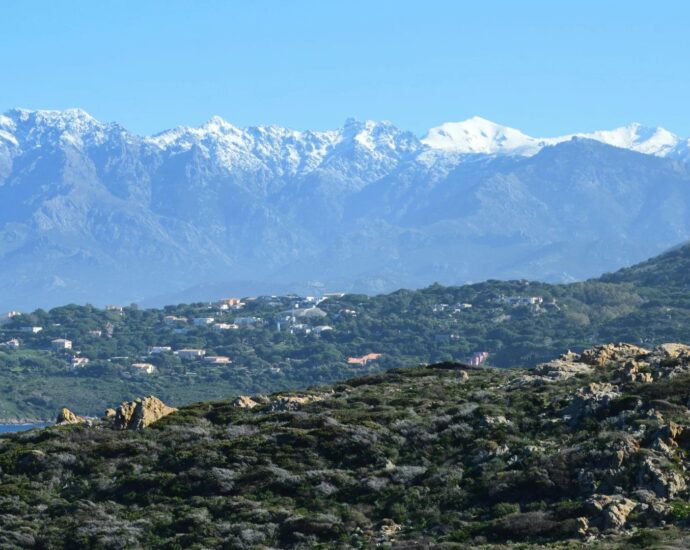 Off Market, South Corsica, 4-Star Campsite, Swimming Pool, Walking Distance to the Beach, Sea View
