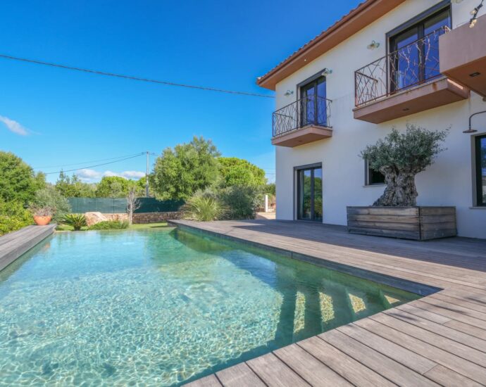 Pietrosella, Presqu’île de l’Isolella, Villa, 3 chambres, piscine, aperçu mer, proche plage et Porticcio