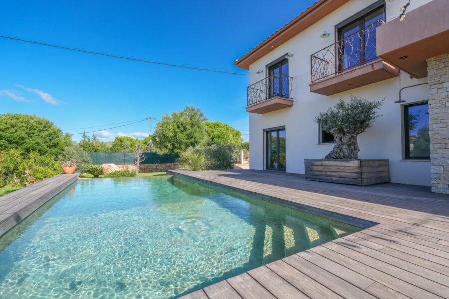 Pietrosella, Presqu’île de l’Isolella, Villa, 3 chambres, piscine, aperçu mer, proche plage et Porticcio