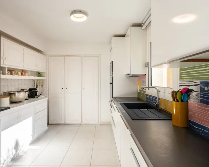 Near Porticcio, Waterfront Villa in Ruppione, 5 Bedrooms, Heated Pool, Stunning Sea Views