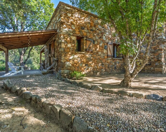 Saint-Florent, Patrimonio, Two Villas Stone and Wood, pool, near beach and downtown