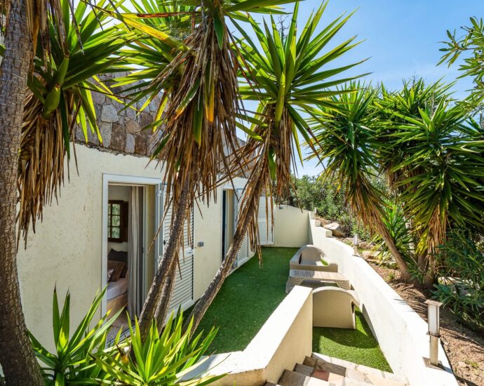 Lumio, villa, 7 bedrooms, sea view, walking distnce to the beach