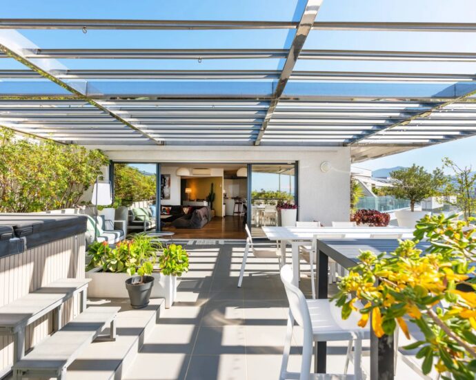 Exclusivité, Ajaccio, Penthouse vue mer panoramique, 3 chambres, proche plage