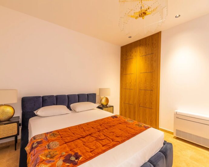 L&rsquo;Île Rousse, Villa vue mer panoramique, 6 chambres, Piscine extérieur, Piscine intérieure, Sauna, Cinéma, proche plage