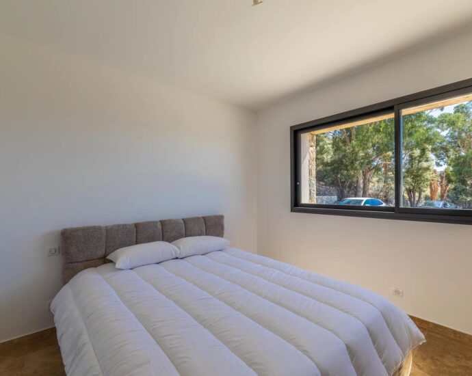 L&rsquo;Île Rousse, Villa vue mer panoramique, 6 chambres, Piscine extérieur, Piscine intérieure, Sauna, Cinéma, proche plage