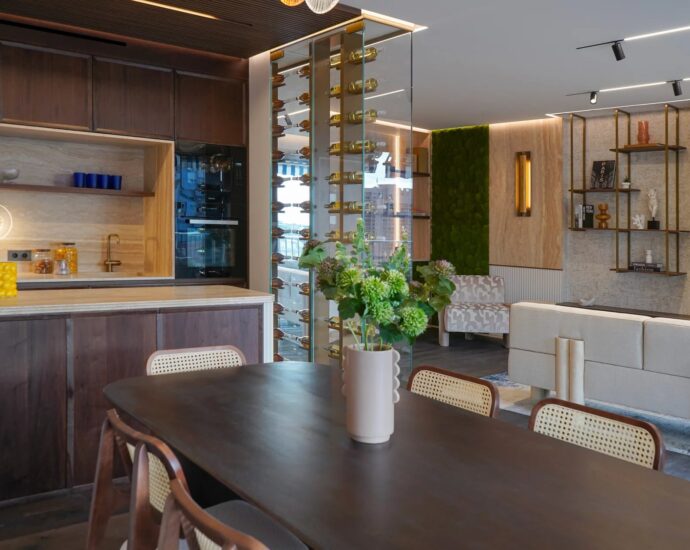 Monaco, Château Périgord I, Furnished 4-room apartment with sea view, ideally located close to all amenities.