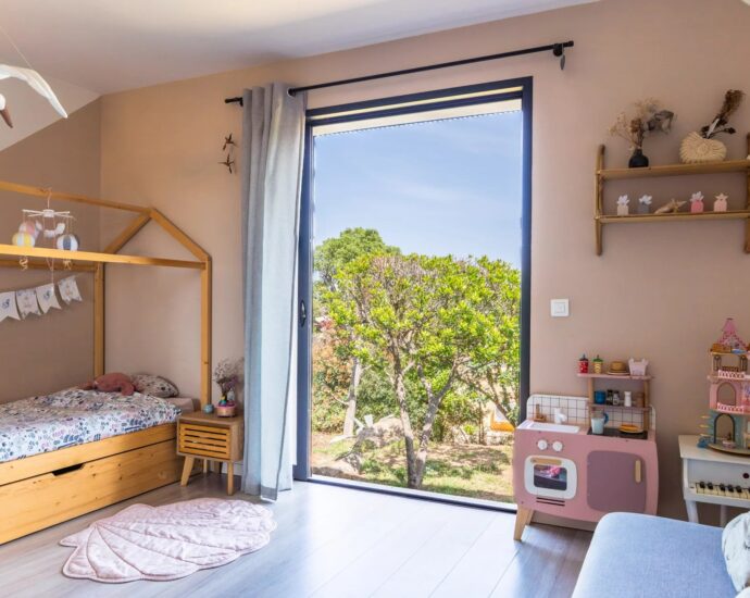 Pinarello, Capicciola, Villa 3 chambres, T4, piscine, vue dégagée, proche plage