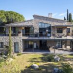 Porto-Vecchio, Domaine de Cala Rossa, villa 8 bedrooms, pool and close to the beach