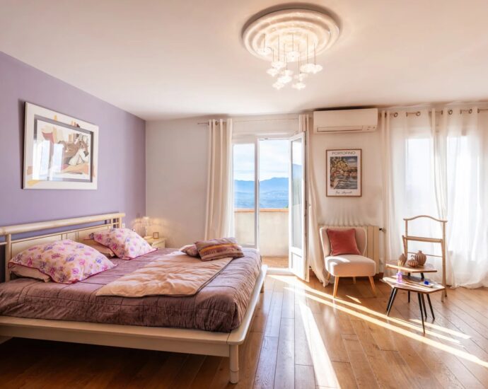 Exclusivité, Afa, Ajaccio, Villa 4 chambres, piscine chauffée, pool house, aperçu mer, proche plage