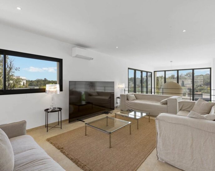 Porto-Vecchio, Arasu, Saint-Cyprien, villa d&rsquo;architecte, 7 chambres, piscine, plage à pieds