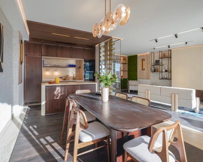 Monaco, Château Périgord I, Furnished 4-room apartment with sea view, ideally located close to all amenities.