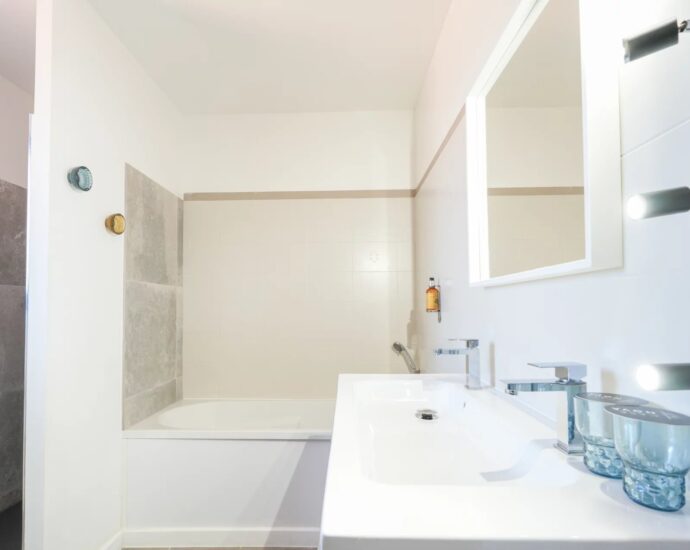 Sagone , Villa vue mer , 7 chambres, piscine, Proche plage