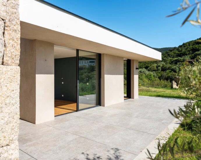 Porticcio, Villa vue mer, nouveau programme, domaine privé, 3 chambres, piscine, proche plage