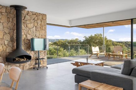 Exclusive – Pianottoli Caldarello – Property with Sea and Mountain view