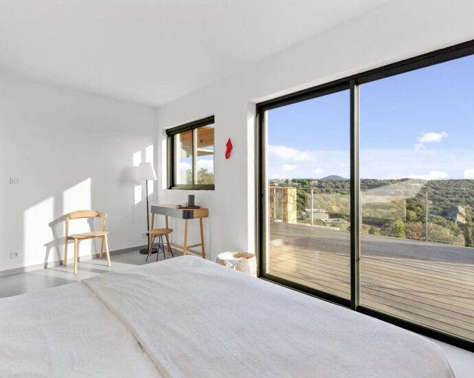 Exclusive – Pianottoli Caldarello – Property with Sea and Mountain view