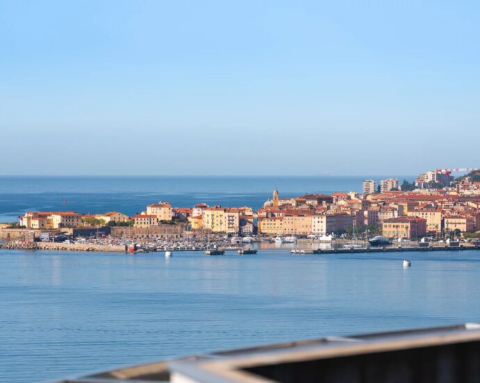 Exclusive,  Ajaccio, Panoramic sea-view penthouse, 3 bedrooms, close to the beach