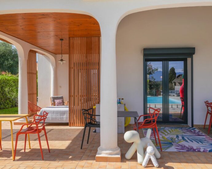 Sagone , Villa vue mer , 7 chambres, piscine, Proche plage