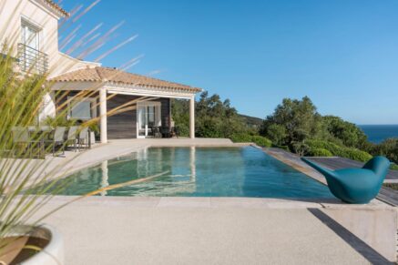 Cap Corse, Erbalunga, Villa vue mer panoramique, 10 pièces, 4 chambres, piscine chauffée, proche plage