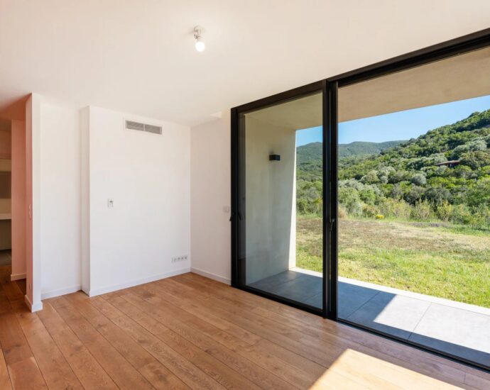 Porticcio, Villa vue mer, nouveau programme, domaine privé, 3 chambres, piscine, proche plage