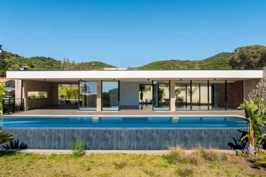 Porticcio, Villa vue mer, nouveau programme, domaine privé, 3 chambres, piscine, proche plage