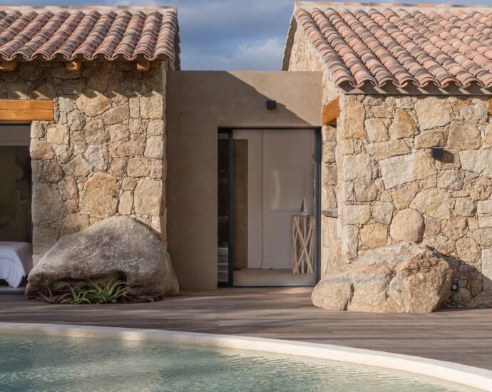 Sainte-Lucie de Porto-Vecchio, Cirendinu, Shepherd’s-Style Villa, 4 Bedrooms, Pool, Close to the Beach