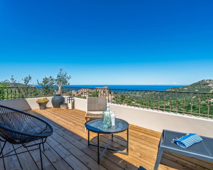 Exclusivité, Balagne, Pigna, Villa 5 chambres, vue mer panoramique, proche plage et L&rsquo;Île-Rousse