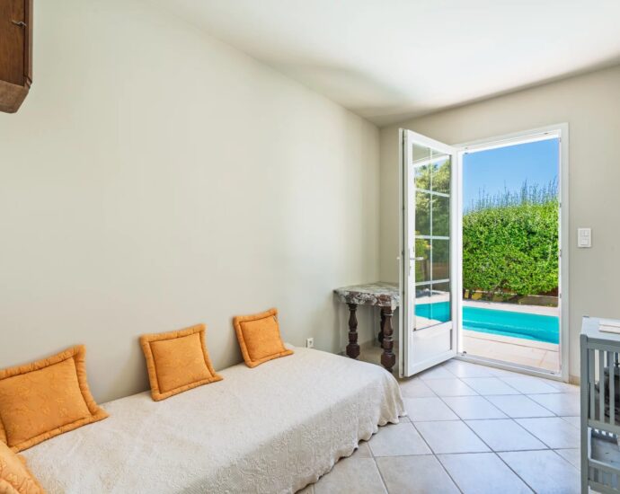 Balagne, Santa-Reparata-di-Balagna, Villa avec piscine, 4 chambres, appartement indépendant, vue montagnes, proche plage et L&rsquo;Île-Rousse
