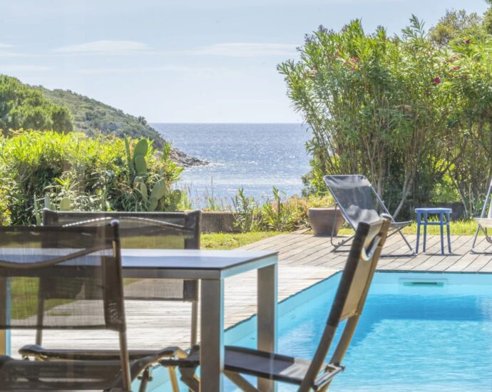 Capicciola Estate, Villa, Sea View and Beach within Walking Distance