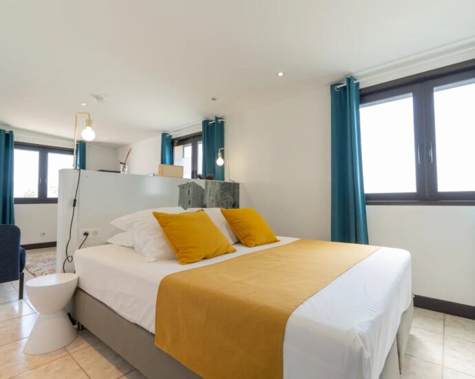 Sagone , Villa vue mer , 7 chambres, piscine, Proche plage