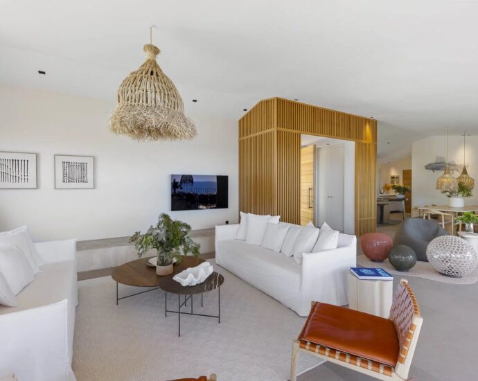 Porto-Vecchio, Palombaggia, Villa vue mer panoramique, 6 chambres, piscine chauffée, plage à pied