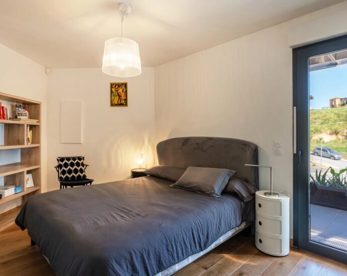 Exclusive,  Ajaccio, Panoramic sea-view penthouse, 3 bedrooms, close to the beach