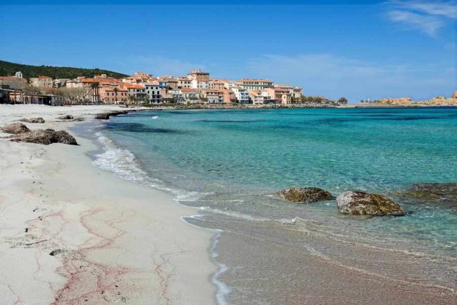 Balagne, L&rsquo;Île Rousse, terrain à bâtir, vue mer, plage à pied