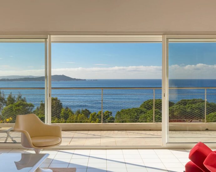 Porticcio rive sud Ajaccio, , Villa, 5 chambres, piscine, bord de mer plage à pied