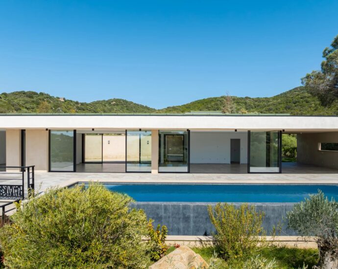 Porticcio, Villa vue mer, nouveau programme, domaine privé, 3 chambres, piscine, proche plage