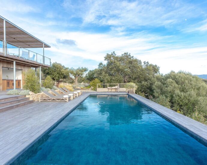 Exclusive – Pianottoli Caldarello – Property with Sea and Mountain view
