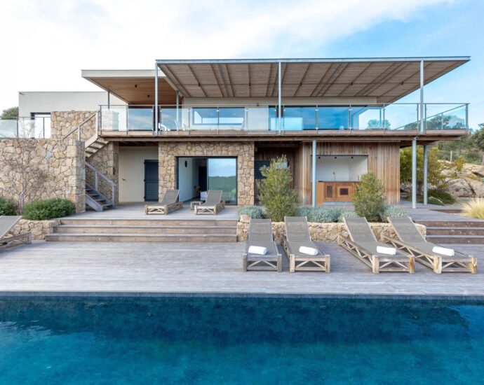 Exclusive – Pianottoli Caldarello – Property with Sea and Mountain view