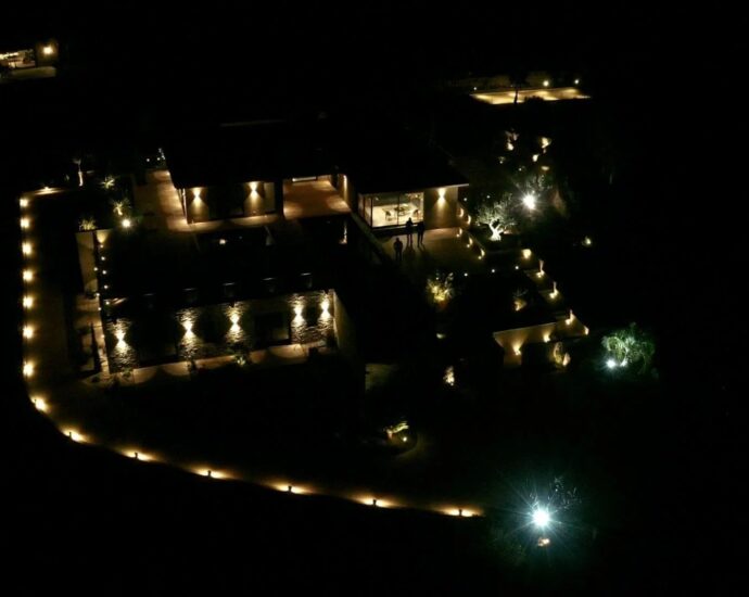 Domaine privé – Pinarello, Villa de 5 chambres, vue mer, piscine à débordement, proche plage
