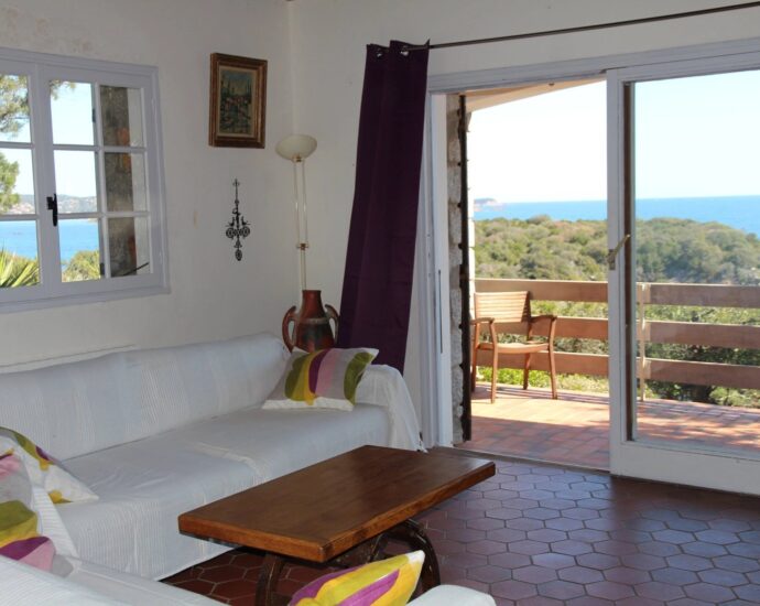 Porto Vecchio, Domaine de Cala Rossa, villa 3 chambres, pied dans l&rsquo;eau