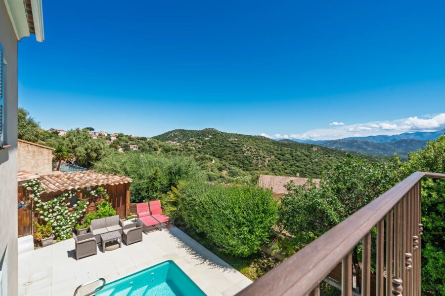 Balagne, Santa-Reparata-di-Balagna, Villa avec piscine, 4 chambres, appartement indépendant, vue montagnes, proche plage et L&rsquo;Île-Rousse