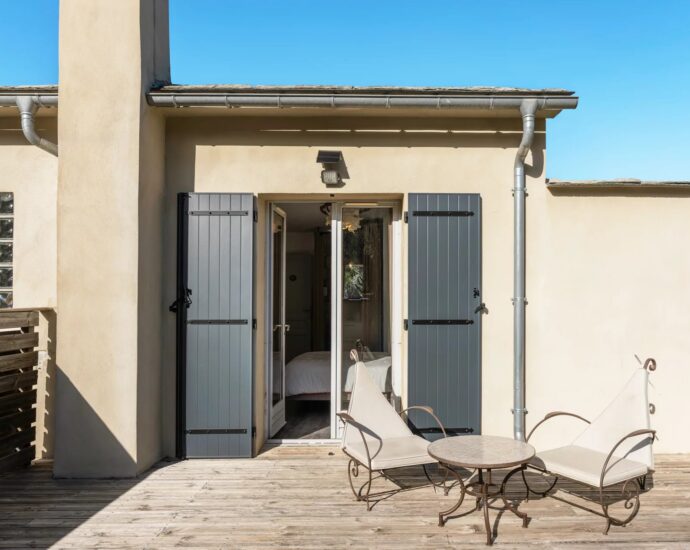 Cap Corse, Sisco, mountain-view villa, 5 bedrooms, pool, close to the beach