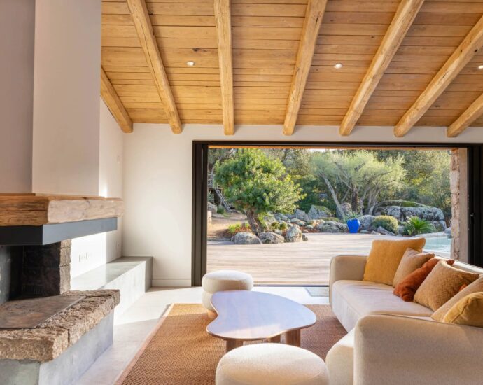 Sainte-Lucie de Porto-Vecchio, Cirendinu, Shepherd’s-Style Villa, 4 Bedrooms, Pool, Close to the Beach