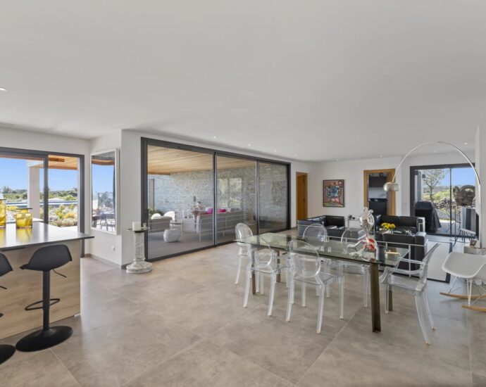 Bonifacio, Villa 4 bedrooms, swimming pool, sea view